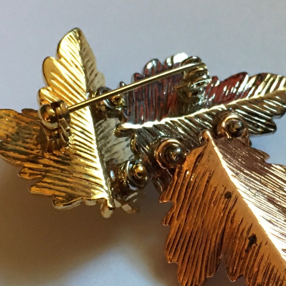 Vintage Autumn Leaf Brooch Pin, Fall Maple Tree Leaves, Gold, Silver, Bronze - Picture 9 of 10